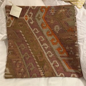 New Rare One-of-a-kind Pottery Barn Found Authentic Kilim Pillow Cover, 20”